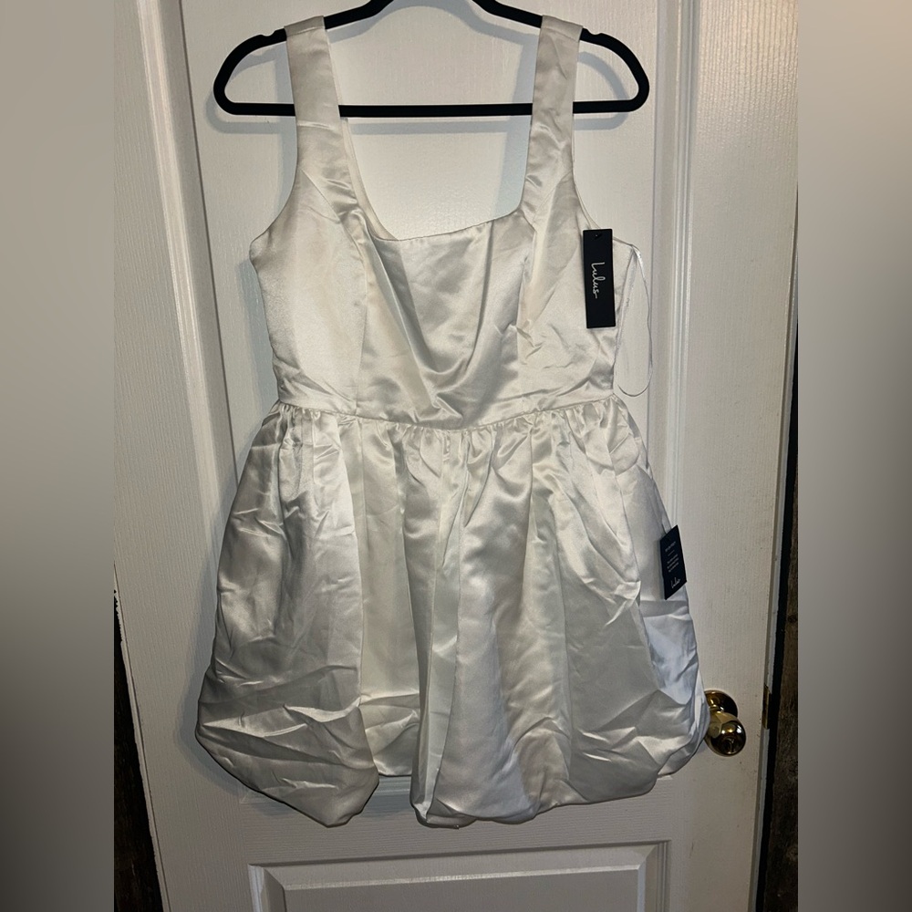 Lulus white dress NWT L
